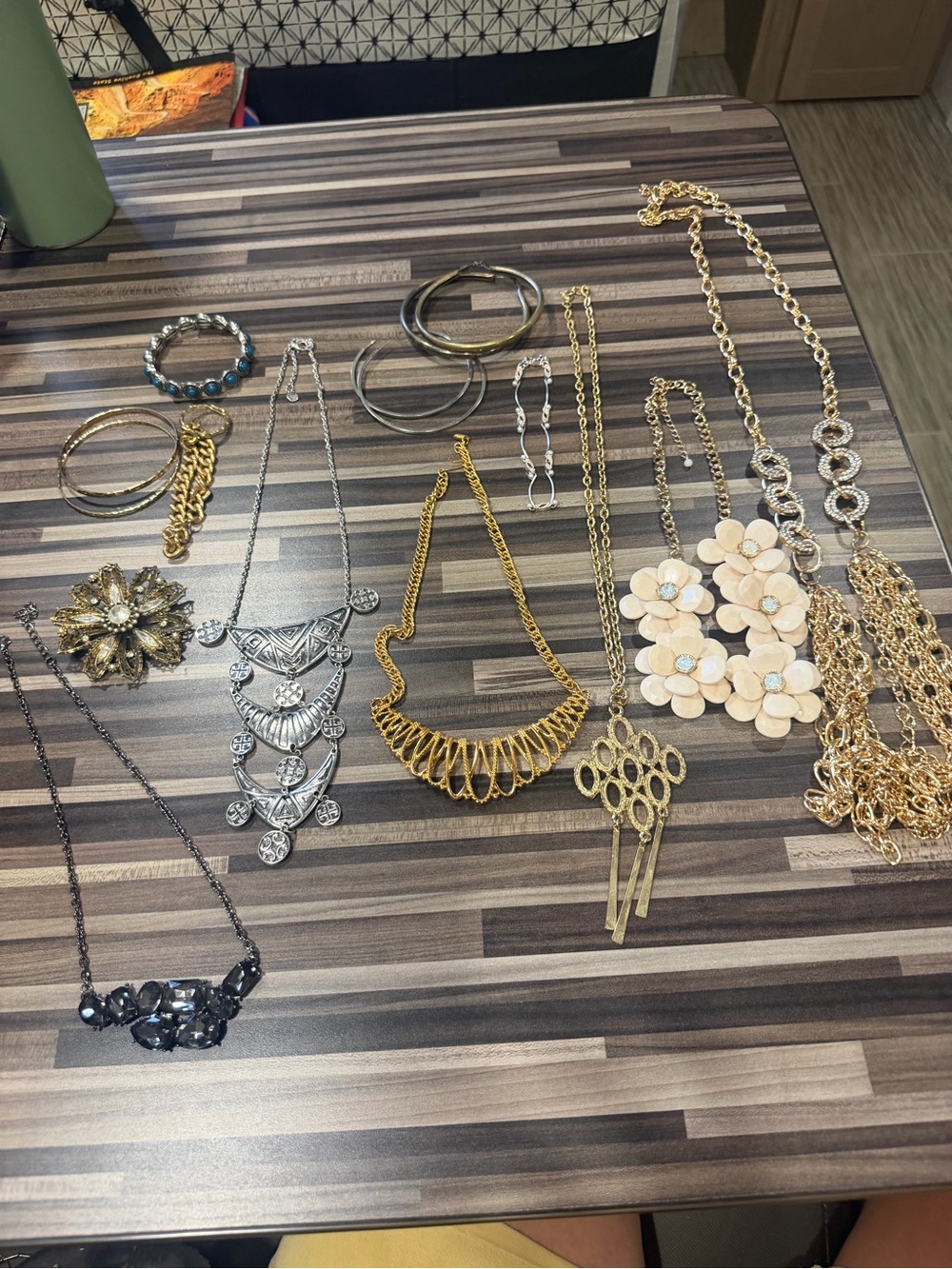 Mixed Metal Statement Necklace Set - Gold & Silver Fashion Jewelry